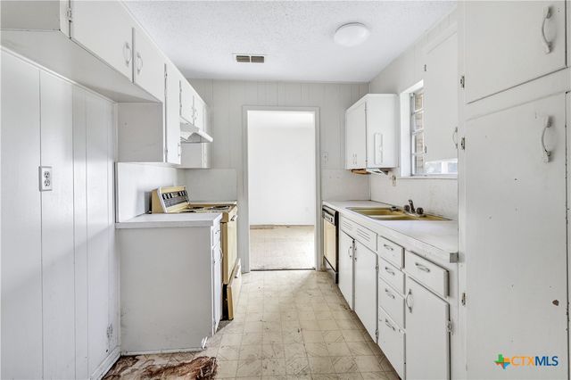 1004 Sherry Lane, Copperas Cove, TX 76522