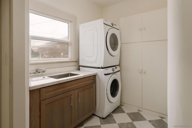 3677 Highland, San Diego, CA 92105