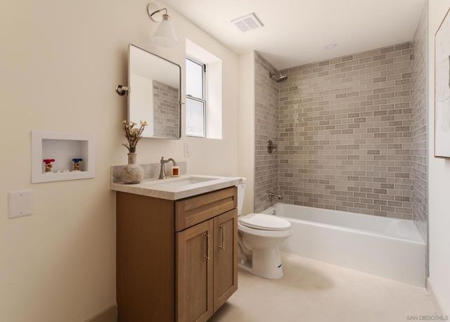 3677 Highland, San Diego, CA 92105