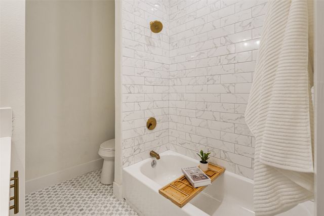 407 S Rosemont Avenue, Dallas, TX 75208