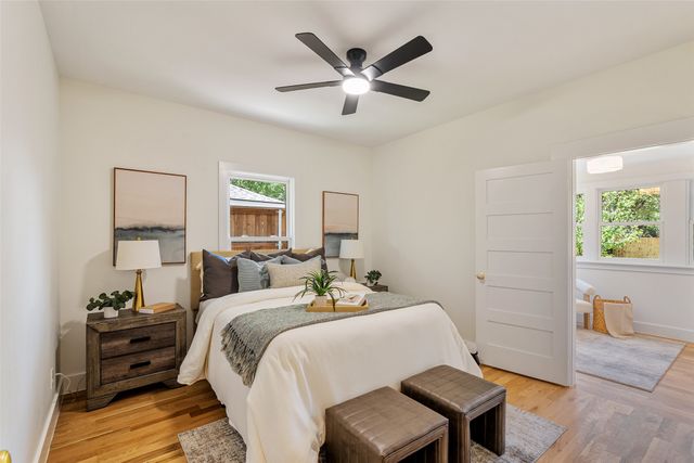 407 S Rosemont Avenue, Dallas, TX 75208
