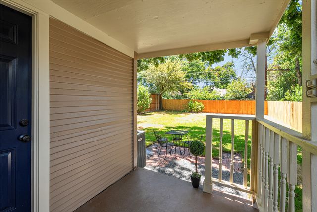 407 S Rosemont Avenue, Dallas, TX 75208