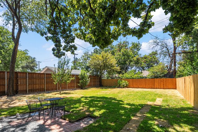 407 S Rosemont Avenue, Dallas, TX 75208