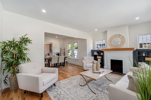 407 S Rosemont Avenue, Dallas, TX 75208