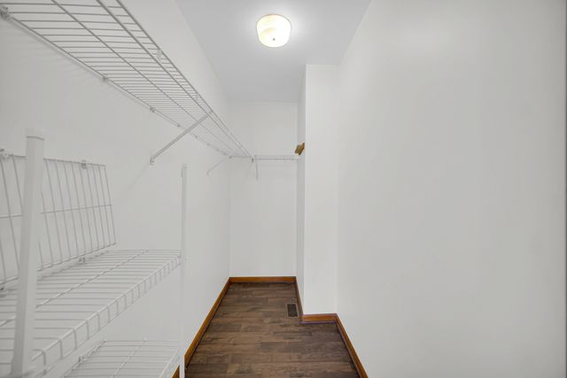 4782 AMBER Circle, Hoffman Estates, IL 60192