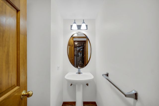 4782 AMBER Circle, Hoffman Estates, IL 60192