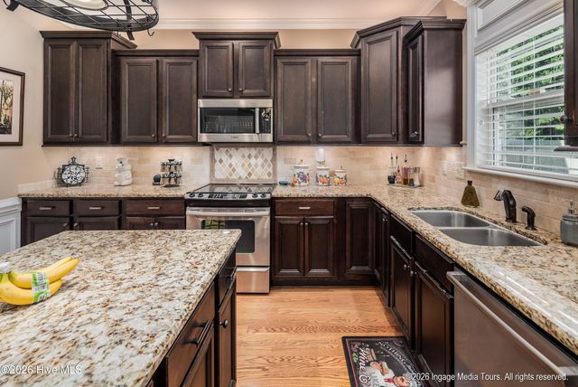 3637 Calvary Drive, Greenville, NC 27834