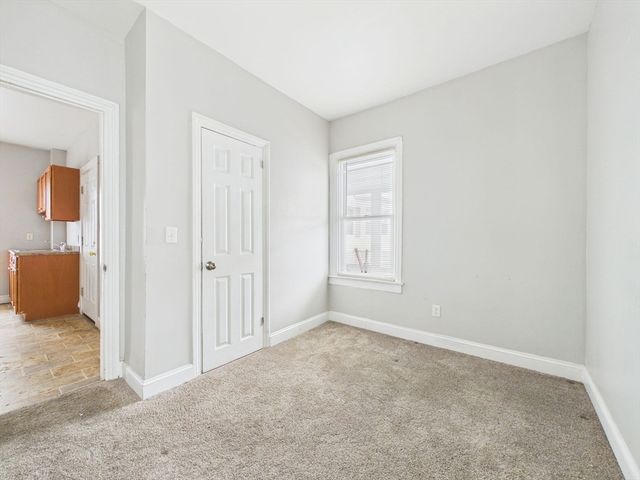 92 Rockland St, New Bedford, MA 02740