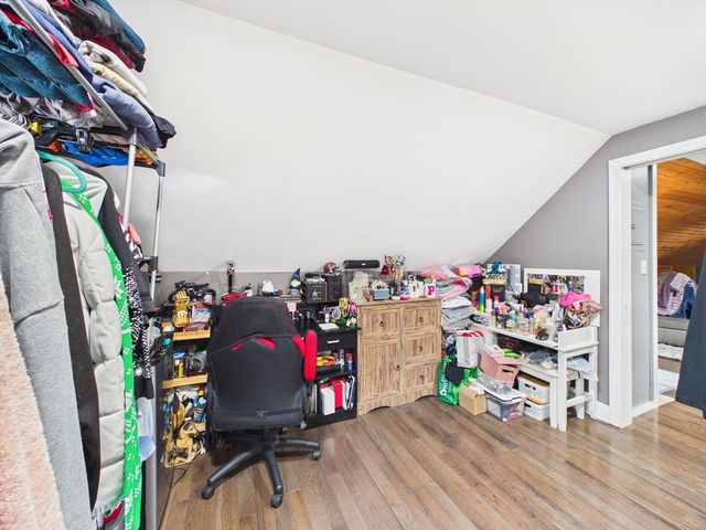 92 Rockland St, New Bedford, MA 02740