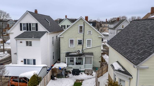 92 Rockland St, New Bedford, MA 02740