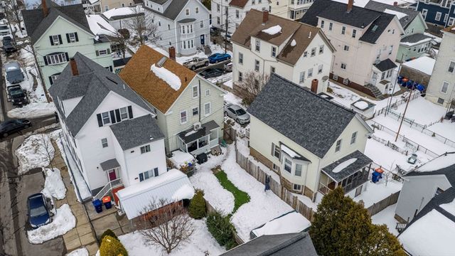 92 Rockland St, New Bedford, MA 02740