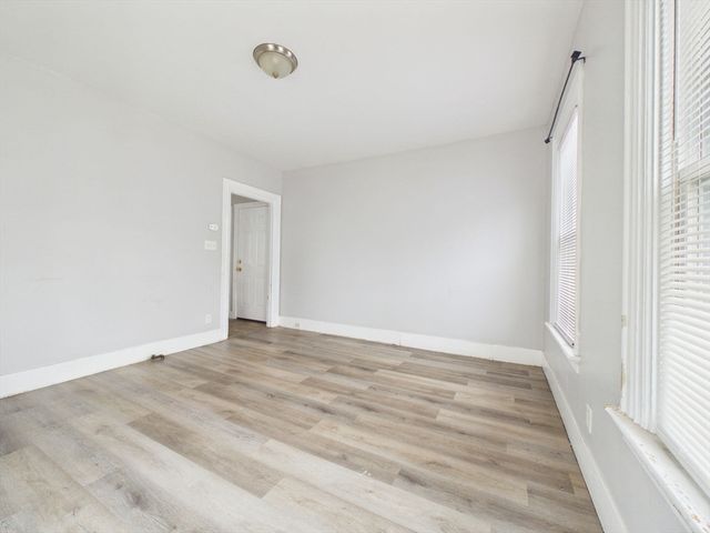 92 Rockland St, New Bedford, MA 02740