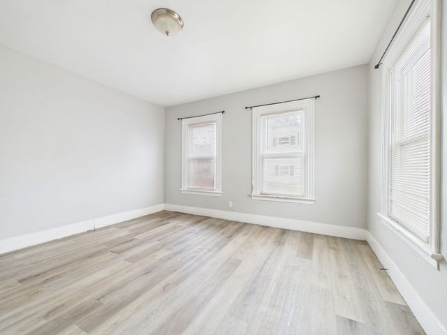 92 Rockland St, New Bedford, MA 02740