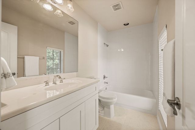 533 Round Hollow Lane, Southlake, TX 76092