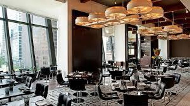 800 N Michigan Avenue 3301, Chicago, IL 60611