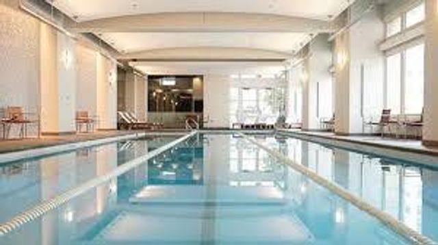 800 N Michigan Avenue 3301, Chicago, IL 60611