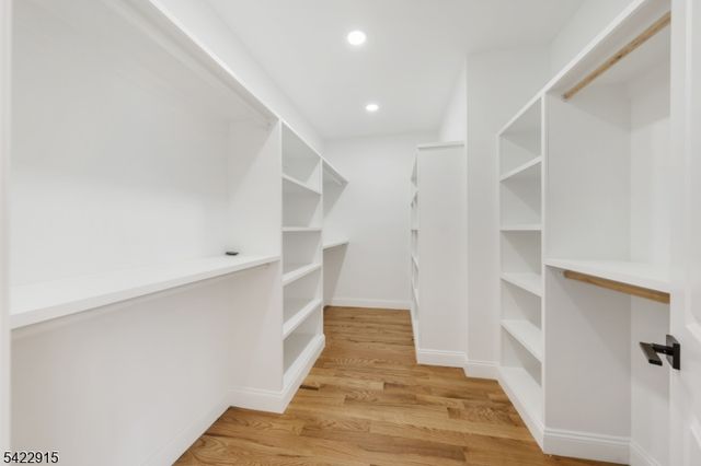 540 Muriel Pkwy, Elizabeth City, NJ 07208