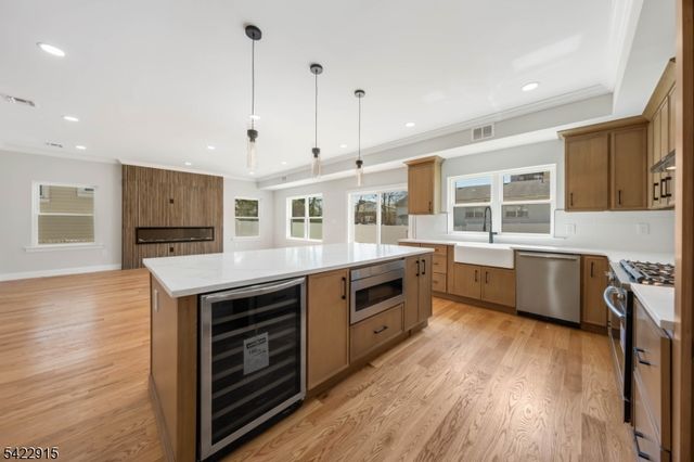 540 Muriel Pkwy, Elizabeth City, NJ 07208