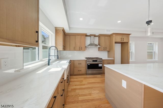 540 Muriel Pkwy, Elizabeth City, NJ 07208