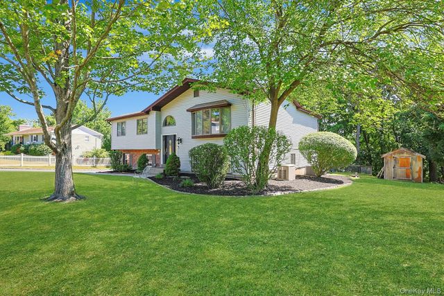 168 Orchid Drive, Pearl River, NY 10965