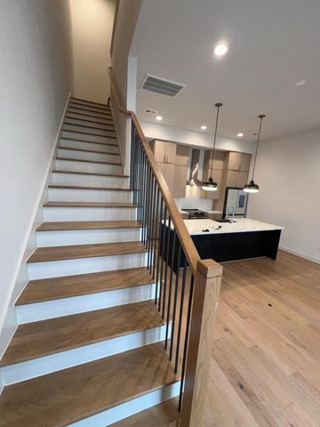 2414 Gray Street, Houston, TX 77003