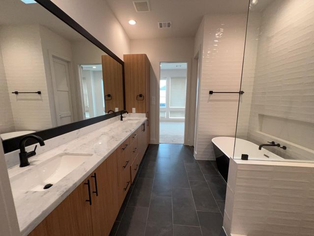 2414 Gray Street, Houston, TX 77003
