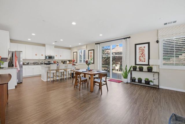 28512 Ironwood Ct, Murrieta, CA 92563