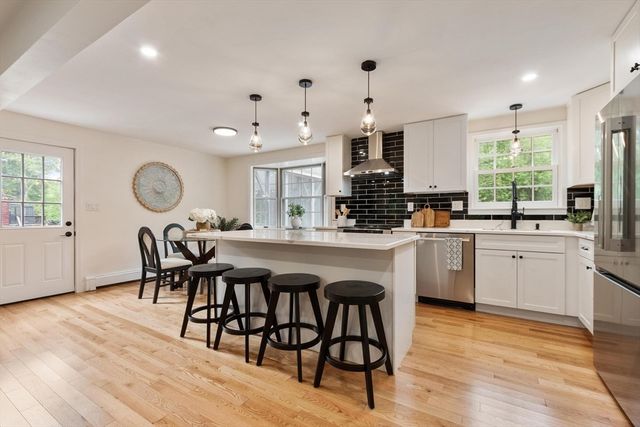 368 Hill Rd, Boxborough, MA 01719