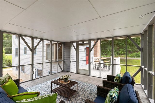 368 Hill Rd, Boxborough, MA 01719