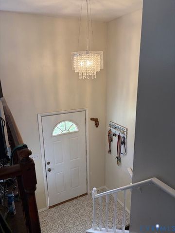 9322 Emmett Rd, Glen Allen, VA 23060