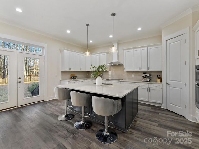 1409 BLOOMSBERRY Lane, Waxhaw, NC 28173