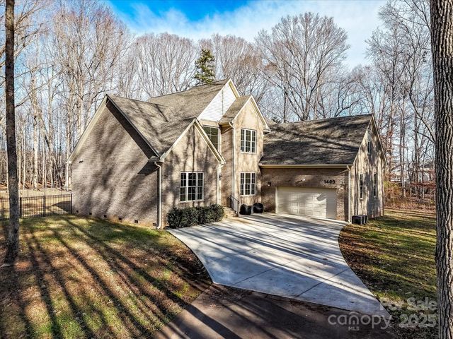 1409 BLOOMSBERRY Lane, Waxhaw, NC 28173