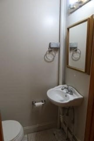 4 Thurston St, Foxboro, MA 02035