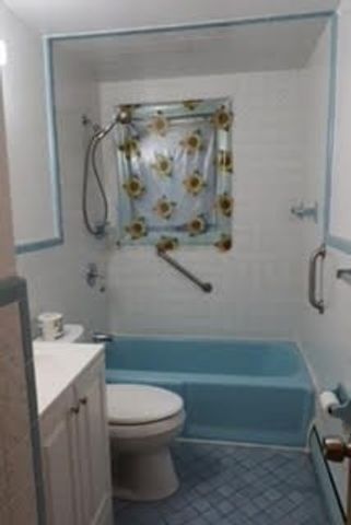 4 Thurston St, Foxboro, MA 02035