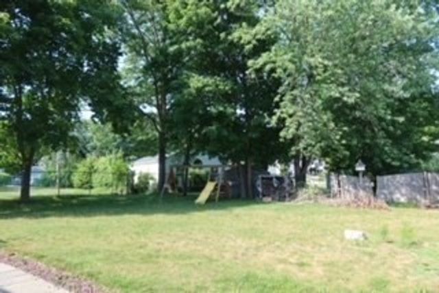 4 Thurston St, Foxboro, MA 02035