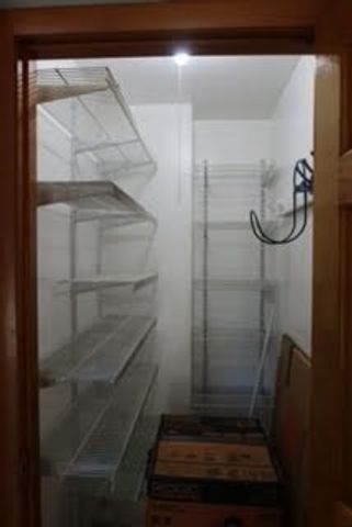4 Thurston St, Foxboro, MA 02035