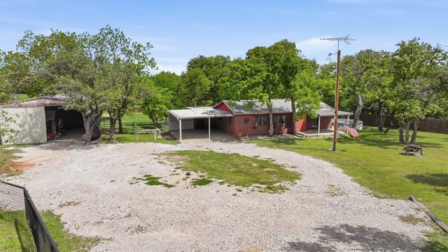 591 Mcfarland Lane, Weatherford, TX 76088