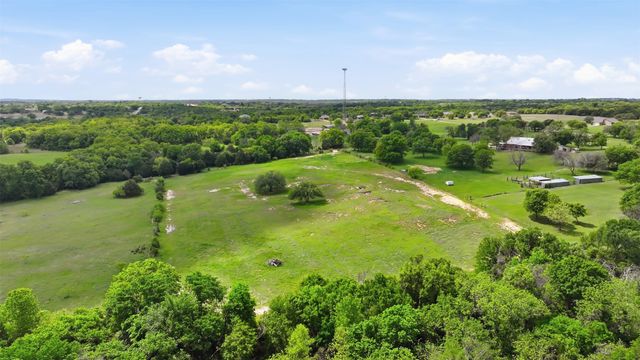591 Mcfarland Lane, Weatherford, TX 76088