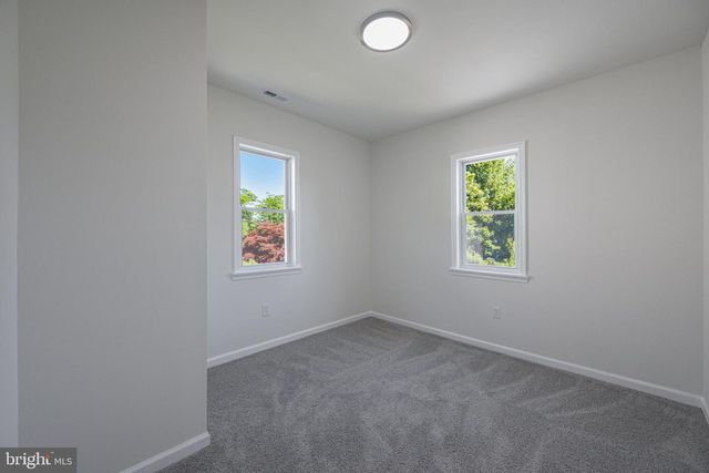 3112 LOUISE AVE, Baltimore, MD 21214