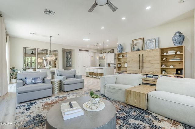 9272 E DESERT VILLAGE Drive, Scottsdale, AZ 85255