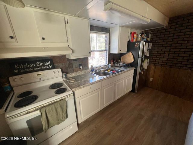 556 COUNTY ROAD 219, Melrose, FL 32666