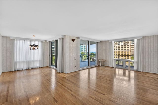 1111 N GULFSTREAM AVENUE 8D, Sarasota, FL 34236