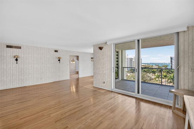 1111 N GULFSTREAM AVENUE 8D, Sarasota, FL 34236