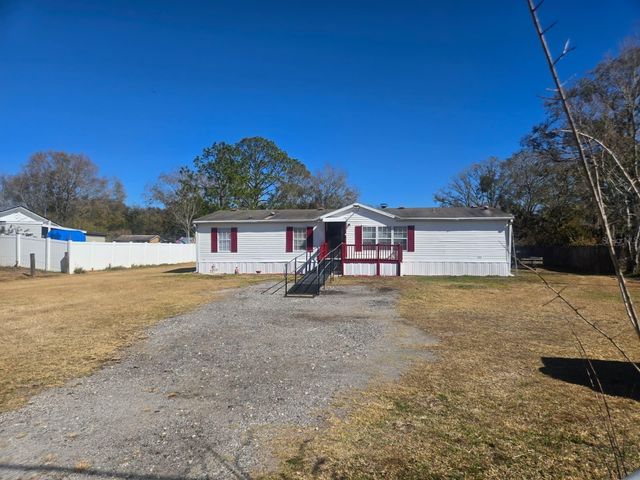 6106 MANGROVE DRIVE, Wesley Chapel, FL 33544