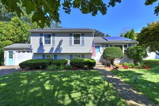 6 Ferguson Road, Hamden, CT 06518