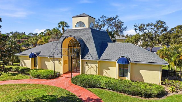 3001 58TH AVENUE S 105, St Petersburg, FL 33712