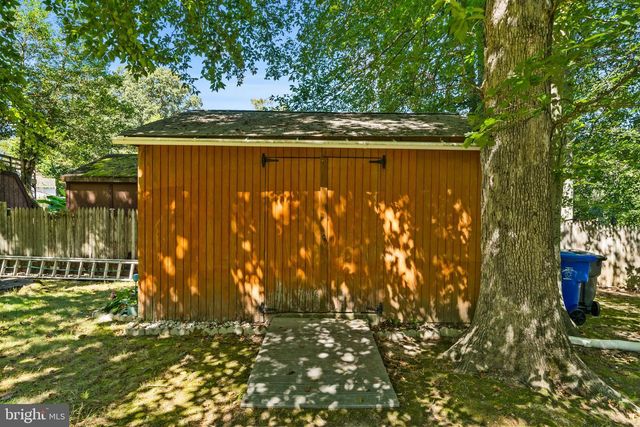 9016 HOLLY AVE, Waldorf, MD 20601