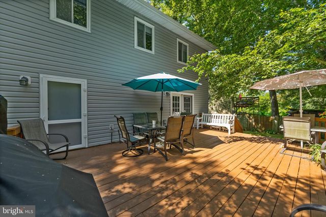 9016 HOLLY AVE, Waldorf, MD 20601