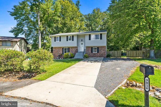 9016 HOLLY AVE, Waldorf, MD 20601