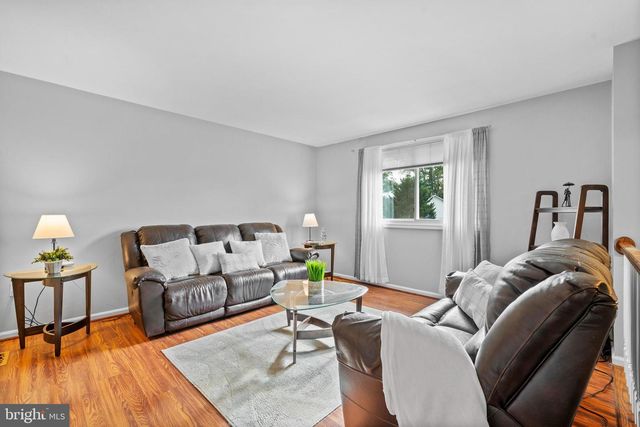 9016 HOLLY AVE, Waldorf, MD 20601